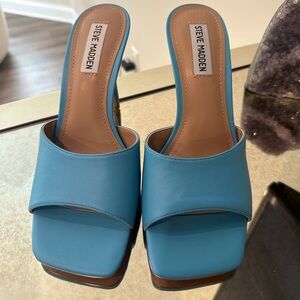 Steve Madden Signal Heel size 8